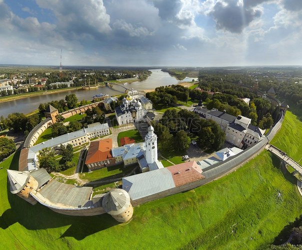 Новгородский кремль, или Новгородский детинец