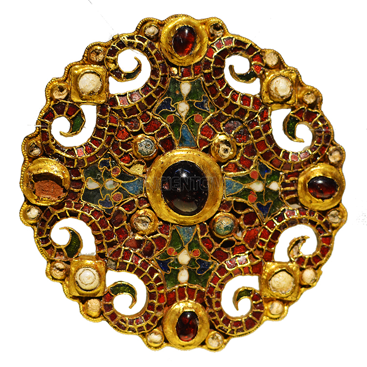 Дорестадская брошь эпохи Каролингов