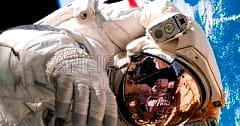 Космонавт Международной космической станции