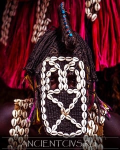 Догоны известны мифологией, космологией, деревянной скульптурой